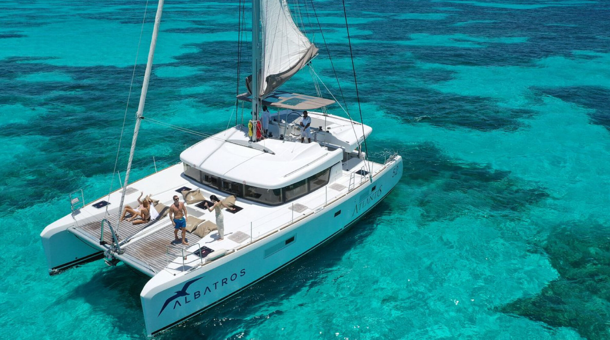 catamaran boat isla mujeres